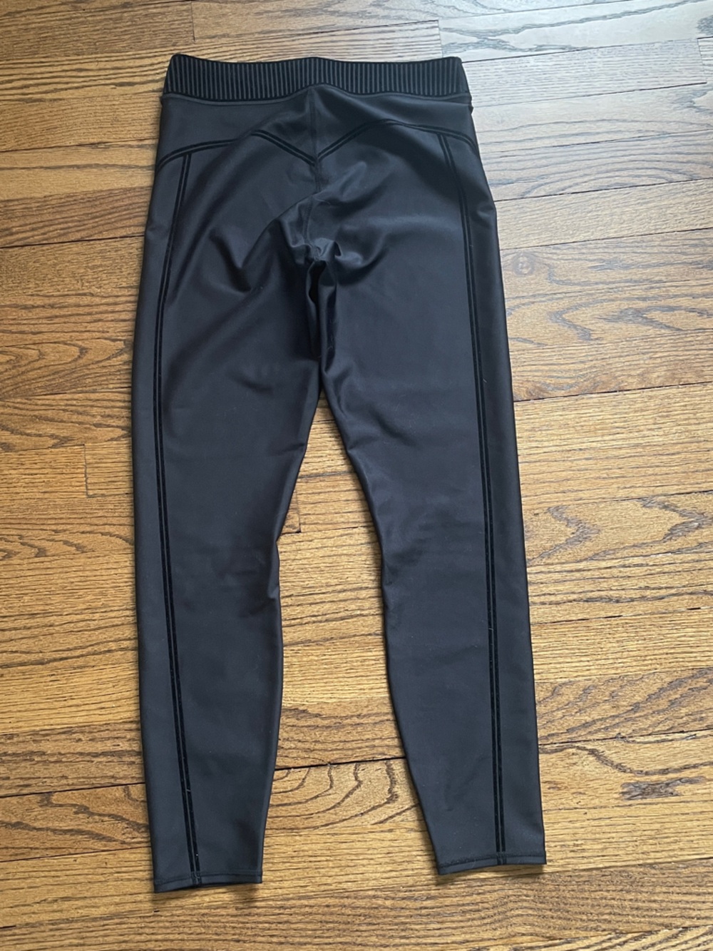 ALO airlift high waisted 7/8 line up leggings - Picture 5 of 8